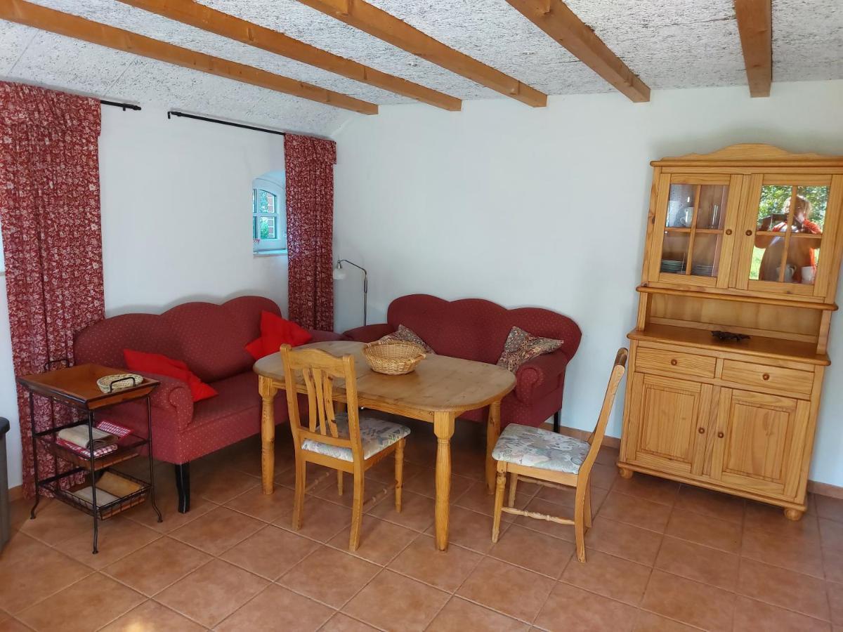 Apartment Fewo Leezdorf *